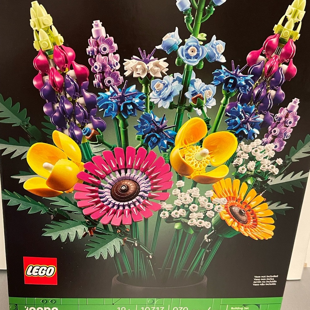 LEGO Icon Botanical Collection Wildflower Bouquet 10313 939Pieces 18+ NIB Sealed